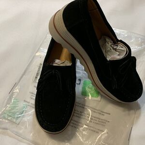 Ruiatoo Size 5.5 women’s low top black platform moccasins faux suede